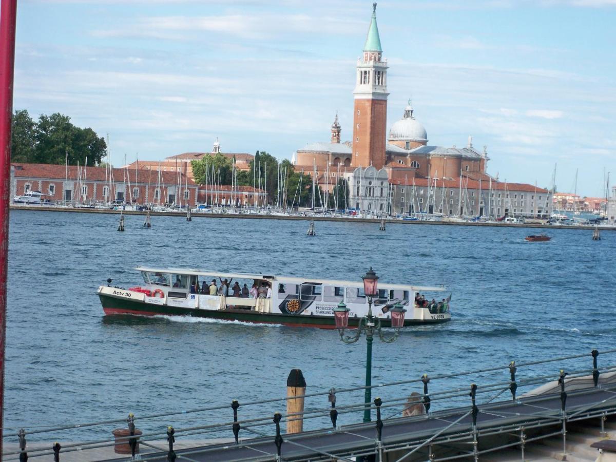 Locazione Mery Venetië Buitenkant foto